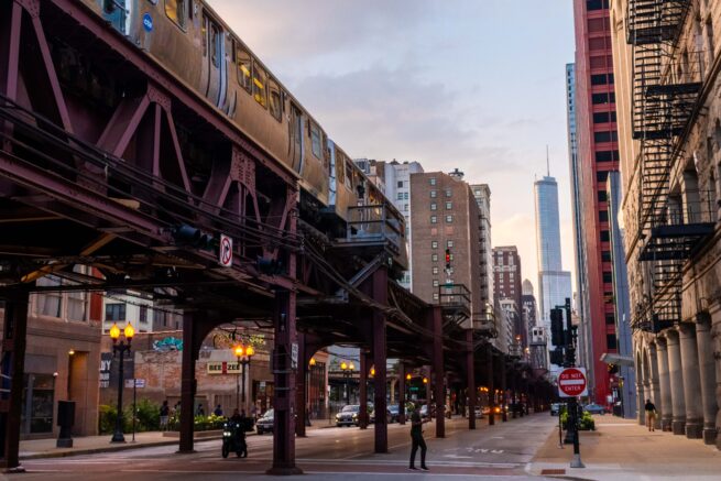 Loop. Chicago's Downtown.